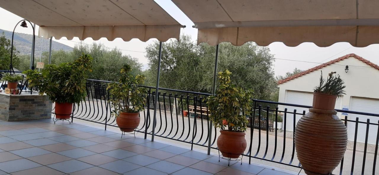 Toulatos Pantelis Apartman Puláta Kültér fotó