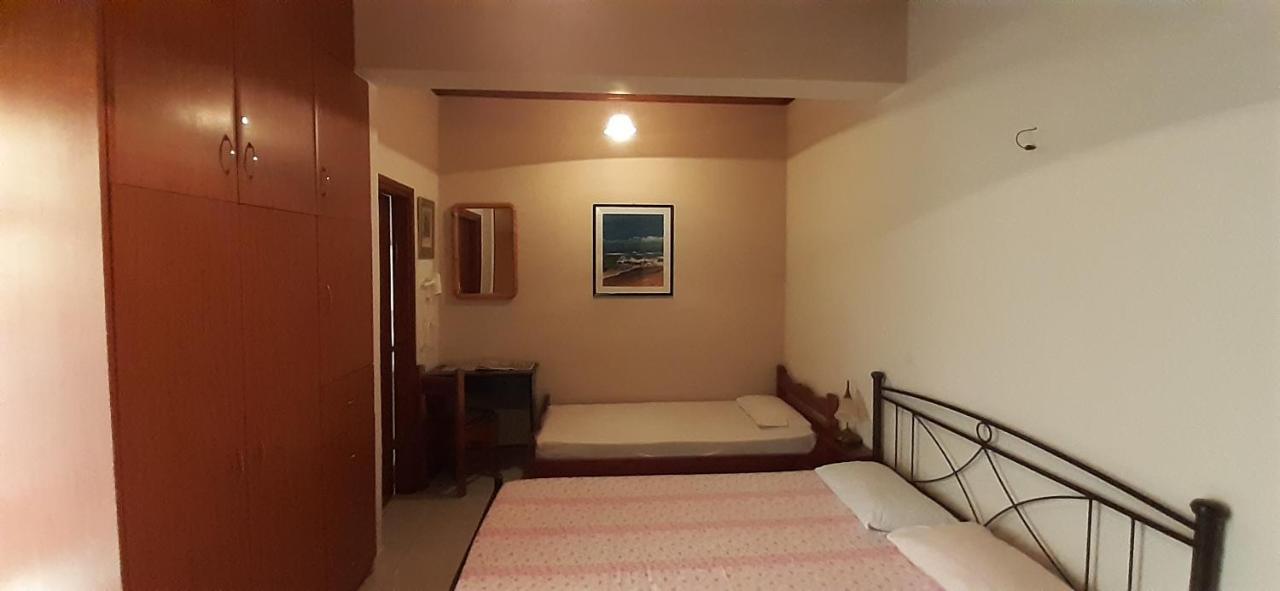 Toulatos Pantelis Apartman Puláta Kültér fotó