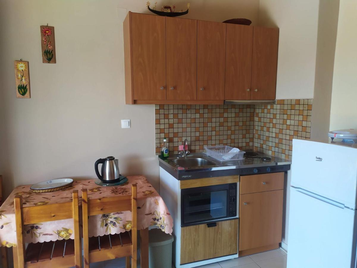 Toulatos Pantelis Apartman Puláta Kültér fotó