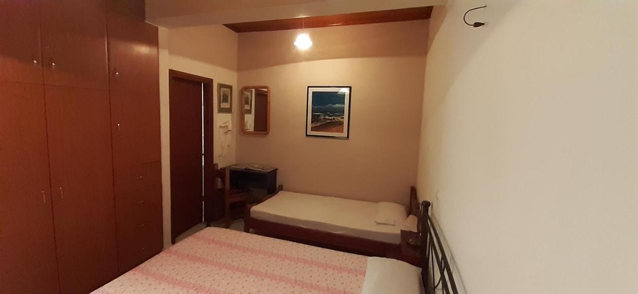 Toulatos Pantelis Apartman Puláta Kültér fotó