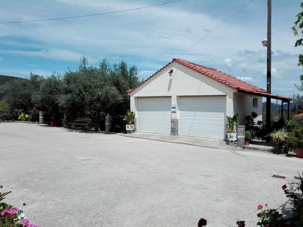 Toulatos Pantelis Apartman Puláta Kültér fotó